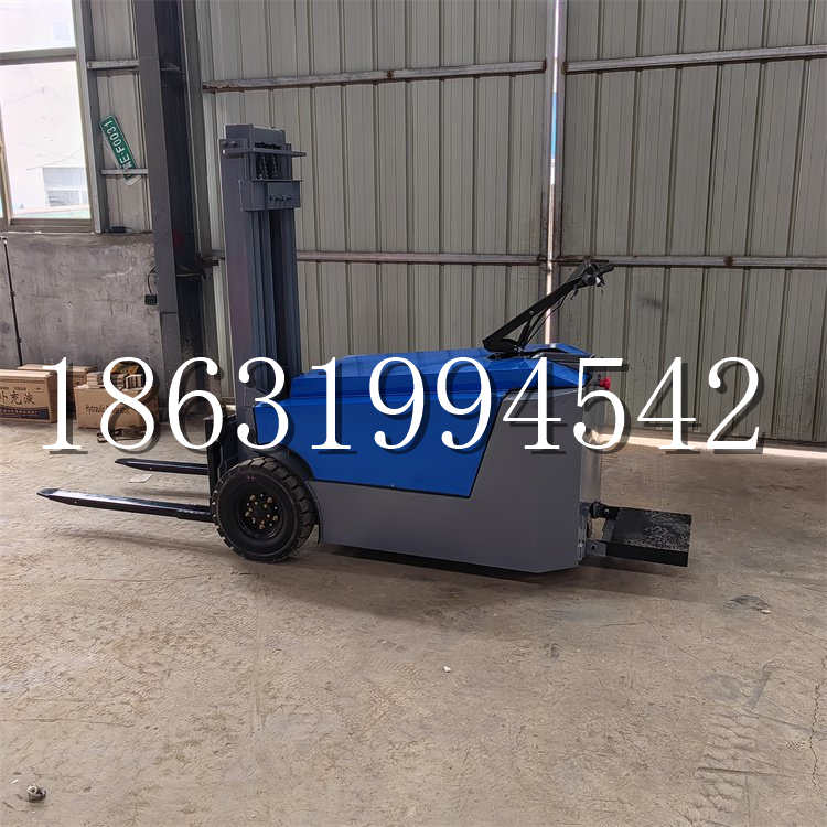 沙河口区全电动叉车插腿式堆高车液压装卸车1.5吨升高小型站驾式铲车